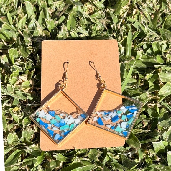 Square Drop Earrings Gold Tone Blue microplastic and resin Statement Jewelry - Picture 1 of 4